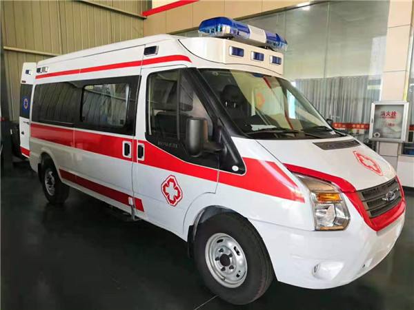 临江市福特V362救护车